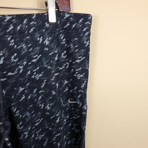 Nike Essential Tight Fit Crop Length 777168 060 Size XL - Picture 5 of 8